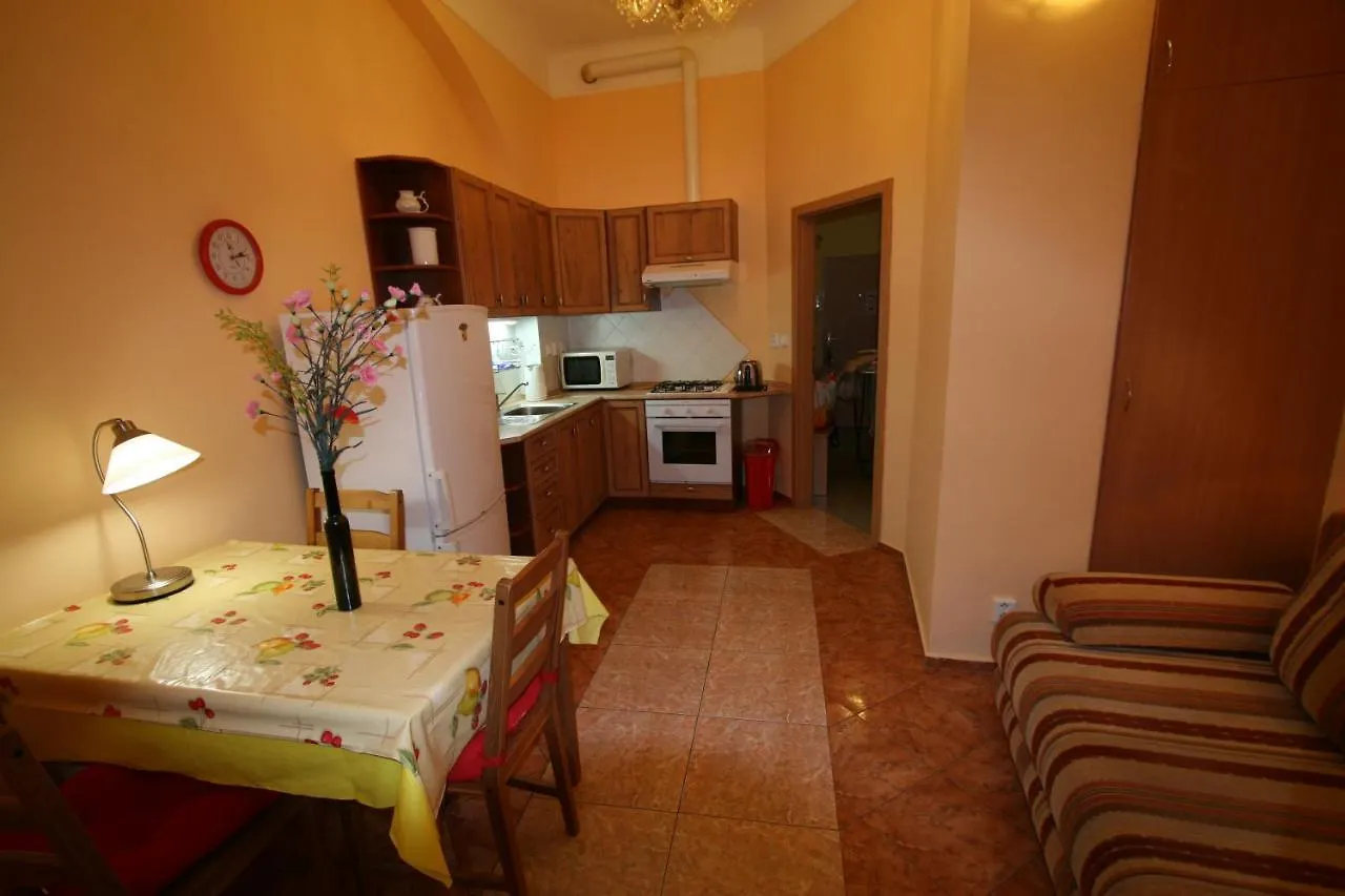 Apartment No. 2 Trziste 29 卡罗维发利 0*,  捷克
